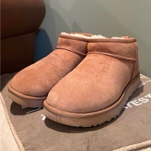 UGG Ultra Mini Chestnut